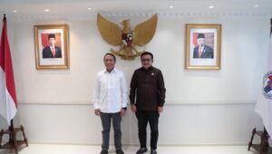 Walikota Bitung bersama Menpora RI duduk bersama bahas program Olah Raga yang berpotensi Wisata