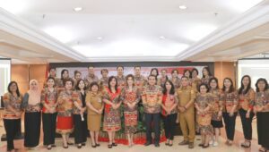 Melalui Rakerda Dekranasda 2023, Irene Angouw – Pinontoan ; Kita Harus Menciptakan Produk Unggulan.