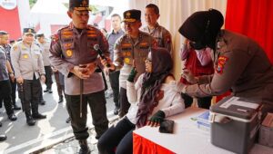 Jenderal Listyo Sigit Prabowo Hadiri Kegiatan Bakti Sosial Kesehatan