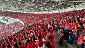 Geger Pasukan Merah Membludak Ribuan Kader PDIP Manado Merahkan Gelora Bung Karno