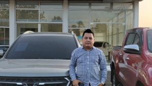 Julian Jefferson Masoleh, SH Kepala Cabang PT. Hasjrat Auto Utama Oto Zentrum Manado