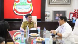 Walikota Manado Rapat Pembahasan Teknis Dengan PLN Manado Guna Penerangan Umum di Kota Manado