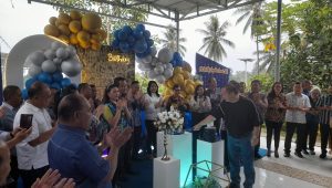 Ratusan relawan dan kader Partai Demokrat hadiri Hut ke-54 Tahun Elly Engelbert Lasut