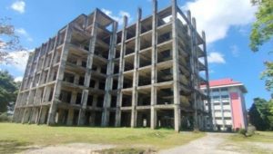 Misteri Gedung Terbengkalai di Universitas Sam Ratulangi: Tantangan bagi Pemimpin Universitas