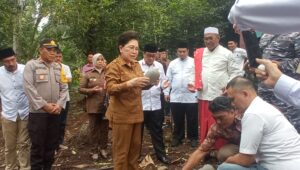 Penjabat Bupati Sangihe dr Rinny Letakkan Batu Pertama Pesantren Yayasan Taman Lima Pilar